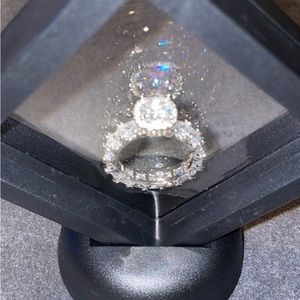 WOW!!! INCREDIBLE 360 Light Capturing Cubic Zirconia Ring!!!!